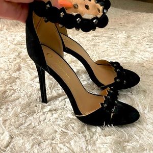 Size 8 Black Strappy heel